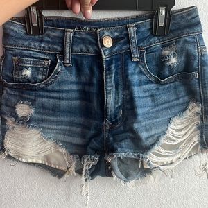 HI-RISE SHORTIE American Eagle. Only three uses, size 00.